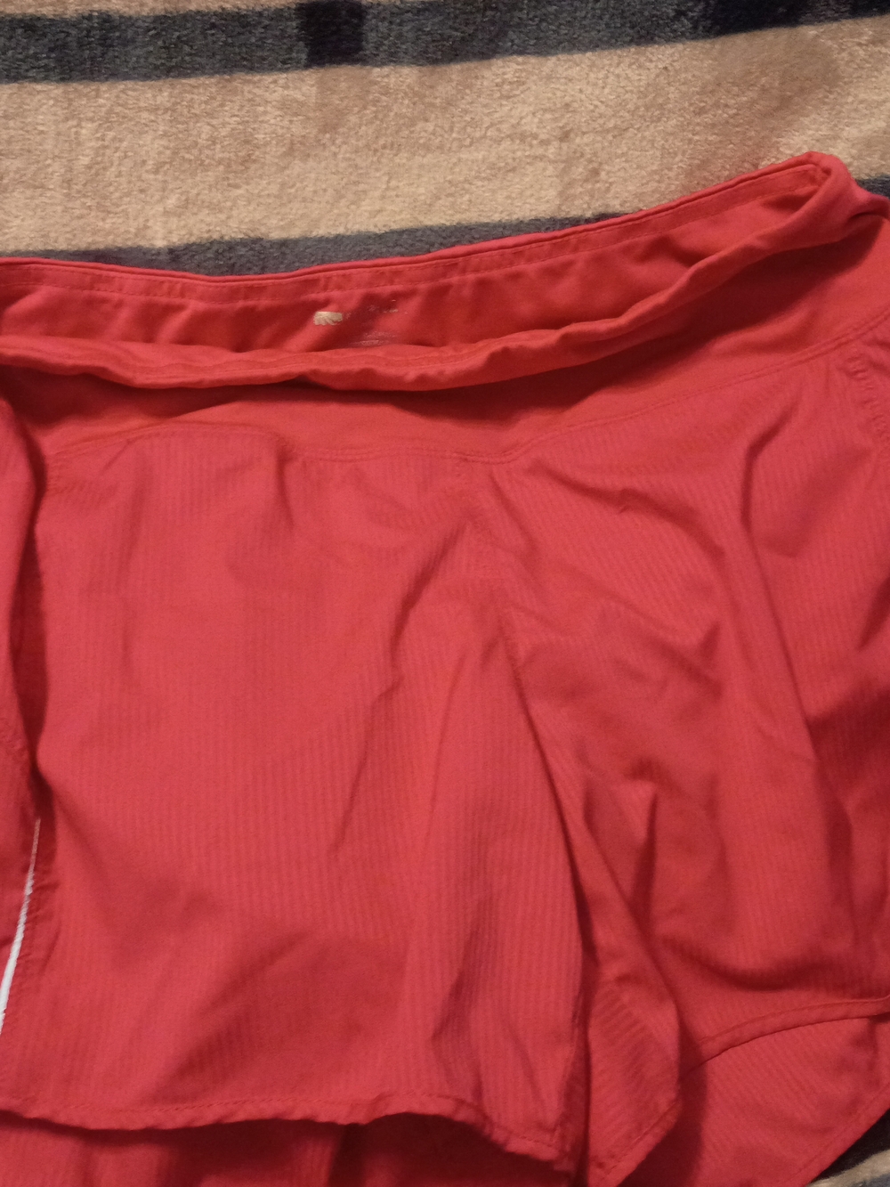 Mariana Coral Athletic Shorts with Wide Waistband